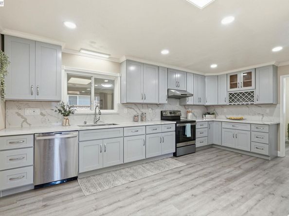 1204 Vistagrand Dr, San Leandro CA 94577