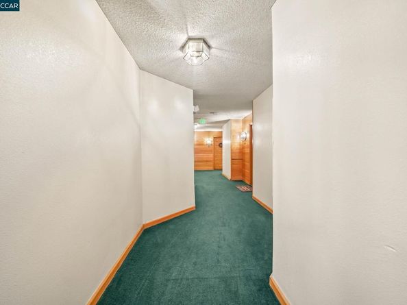 25930 Kay Ave 201, Hayward CA 94545
