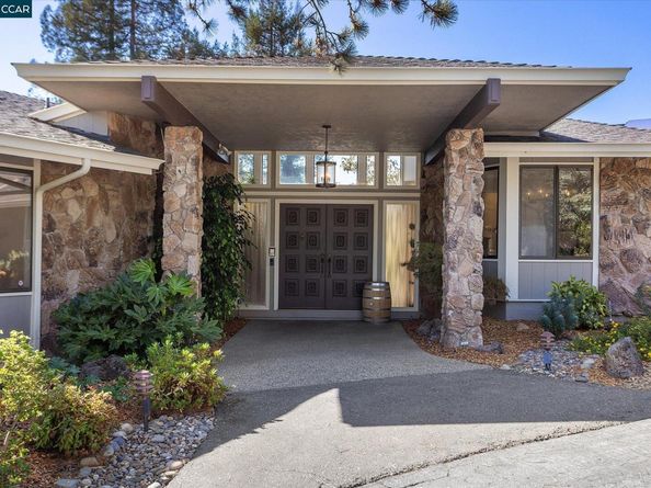 4572 Ewing Rd, Castro Valley CA 94546