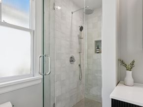 1021 Longridge Rd, Oakland CA 94610