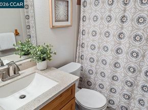 208 Commodore Dr, Richmond CA 94804