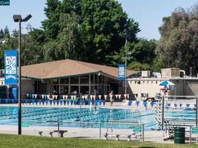 1162 Ridgewood Dr, Concord CA 94518