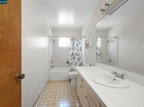 1162 Ridgewood Dr, Concord CA 94518
