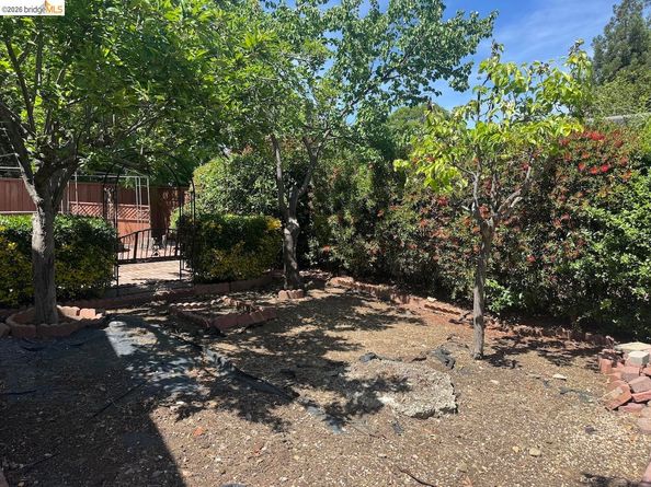 3115 Marvelle Ln, Concord CA 94518