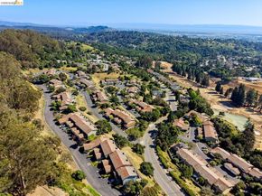 57 Thousand Oaks ST, Oakland CA 94605
