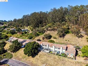 57 Thousand Oaks ST, Oakland CA 94605