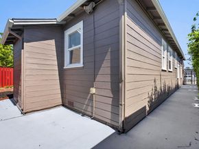 1137 Seminary Ave, Oakland CA 94621
