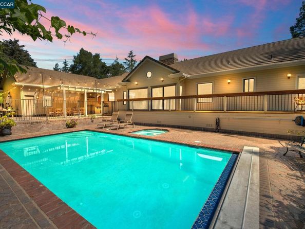 40 Donkey Flats Court, Pleasant Hill CA 94523