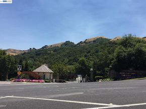 950 Winsford Ct, San Ramon CA 94583