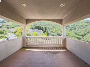 950 Winsford Ct, San Ramon CA 94583