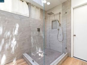 5828 Moraga Ave, Oakland CA 94611
