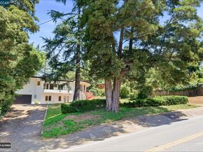 5828 Moraga Ave, Oakland CA 94611
