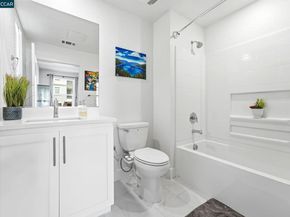 9732 Seawind Way, Newark CA 94560