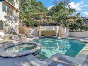 74 Yarrow Valley Ln, Orinda CA 94563