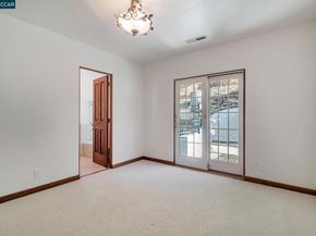 74 Yarrow Valley Ln, Orinda CA 94563