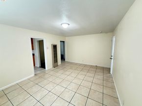 1817 73Rd Ave, Oakland CA 94621