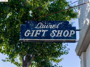 2736 Bartlett St, Oakland CA 94602