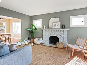 2736 Bartlett St, Oakland CA 94602