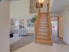 585 Mt Dell Dr, Clayton CA 94517