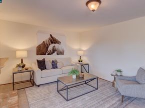 585 Mt Dell Dr, Clayton CA 94517