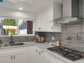 692 Silver Lake Dr, Danville CA 94526