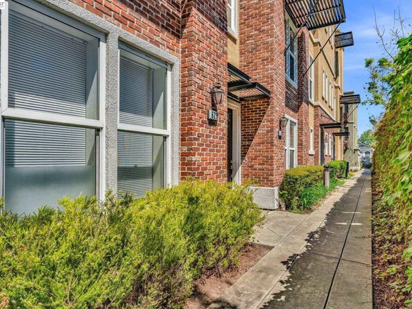 629 Artistic Place, Hayward CA 94541