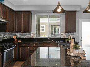 601 Tierney Pl, Martinez CA 94553