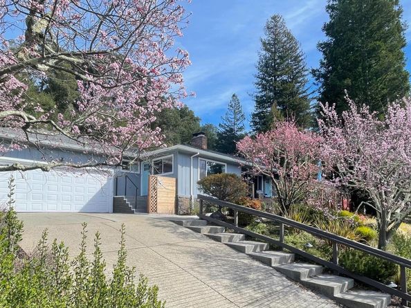 275 Orchard Rd, Orinda CA 94563