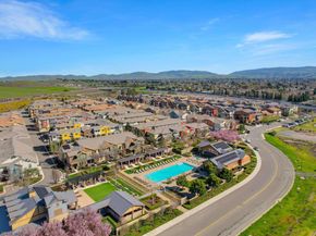375 Basswood Cmn 9, Livermore CA 94551