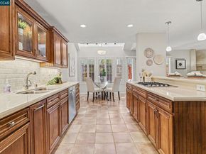 1827 Lamplight Court, Walnut Creek CA 94597