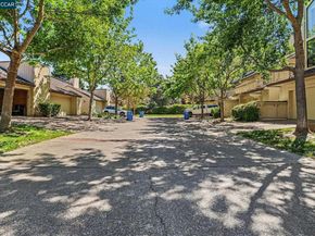 1827 Lamplight Court, Walnut Creek CA 94597