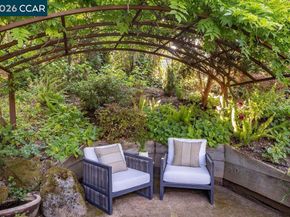 3907 Happy Valley Rd, Lafayette CA 94549