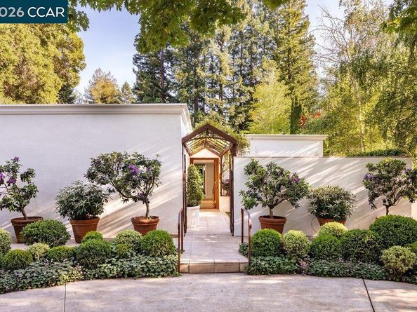 3907 Happy Valley Rd, Lafayette CA 94549