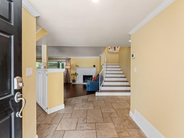 918 Saint Catherine Way, Claremont CA 91711