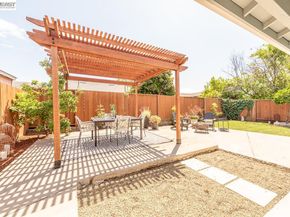 4339 Queensboro Way, Union City CA 94587