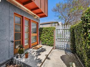 848 61St St, Oakland CA 94608