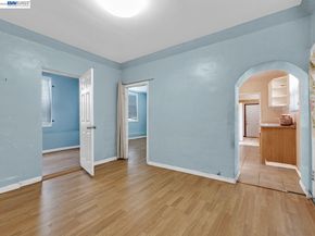 2226 13th Ave, Oakland CA 94606