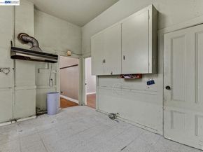 2226 13th Ave, Oakland CA 94606