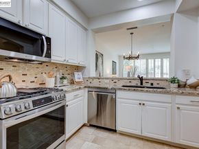 23158 Canyon Terrace Dr, Castro Valley CA 94552