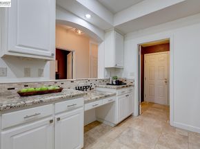 23158 Canyon Terrace Dr, Castro Valley CA 94552