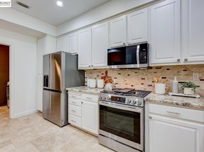 23158 Canyon Terrace Dr, Castro Valley CA 94552