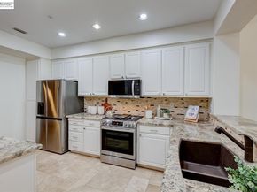 23158 Canyon Terrace Dr, Castro Valley CA 94552