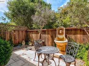 23158 Canyon Terrace Dr, Castro Valley CA 94552