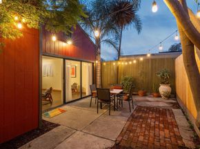 3710 West St, Oakland CA 94608