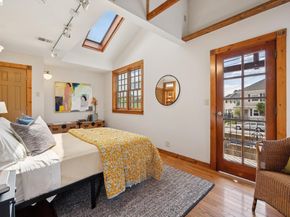 3710 West St, Oakland CA 94608