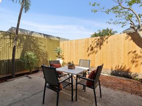 3710 West St, Oakland CA 94608