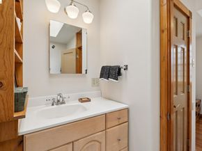 3710 West St, Oakland CA 94608