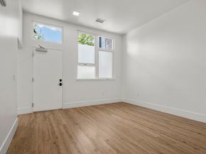 1545 32nd Street 111, Oakland CA 94608