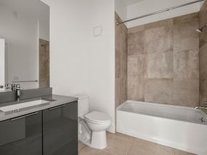 1545 32nd Street 111, Oakland CA 94608