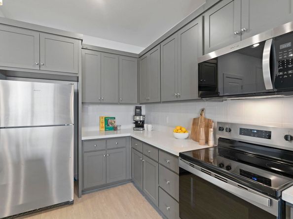 500 Somi CT 209, Hayward CA 94544